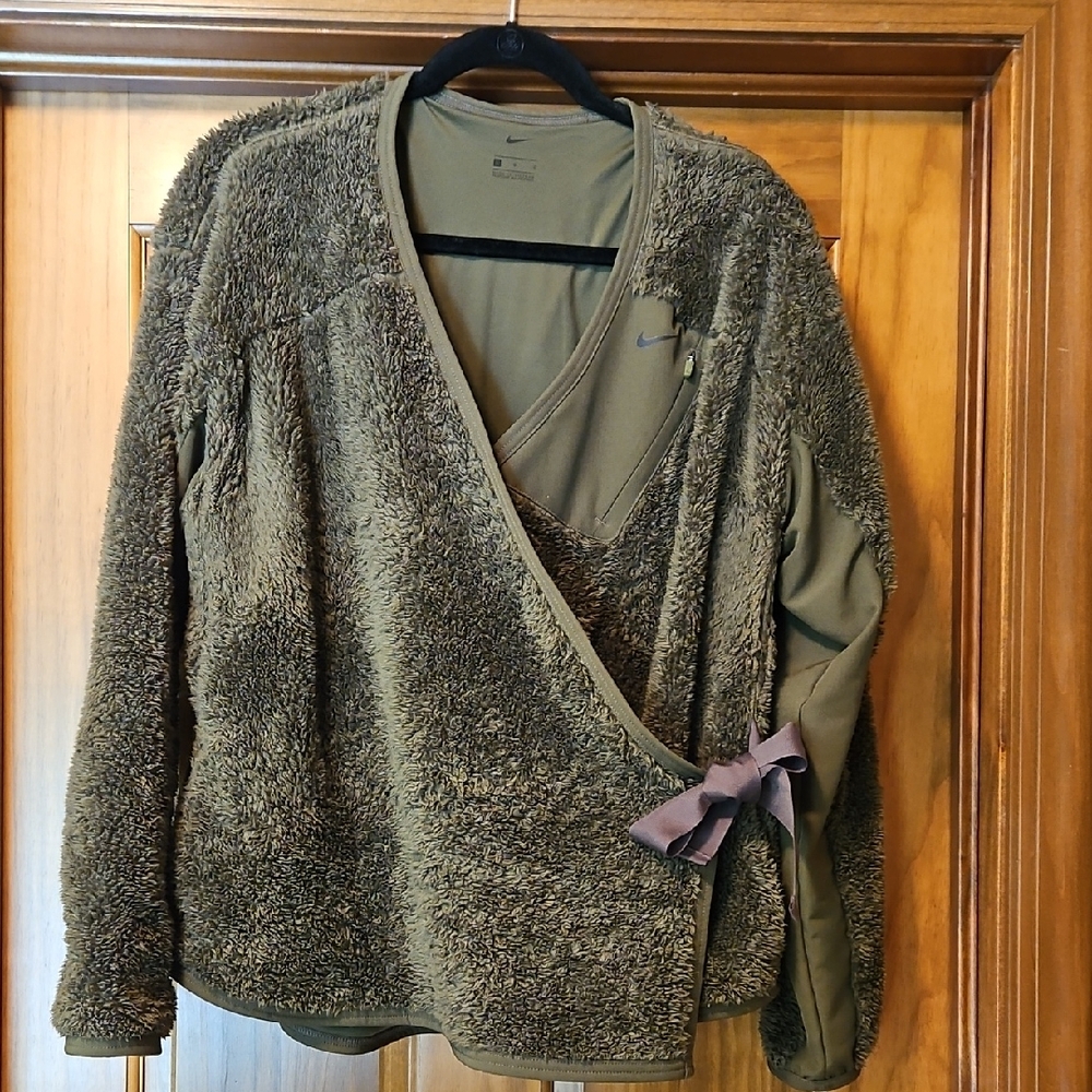 Nike Olive Green Sherpa Fleece Wrap Jacket L